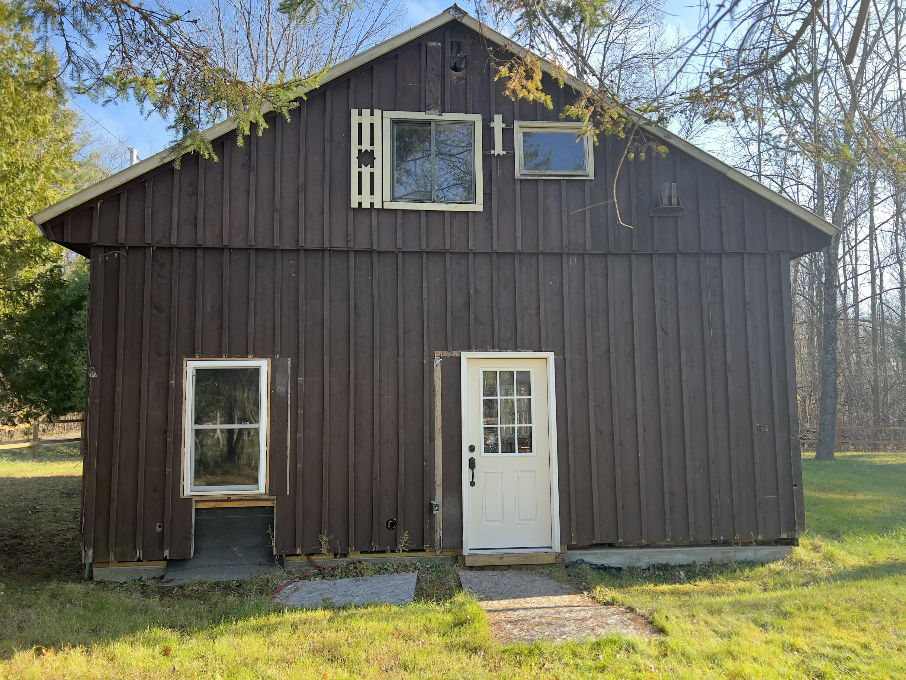 712 Point Road Willsboro, NY 12996 - Photo 14 of 39