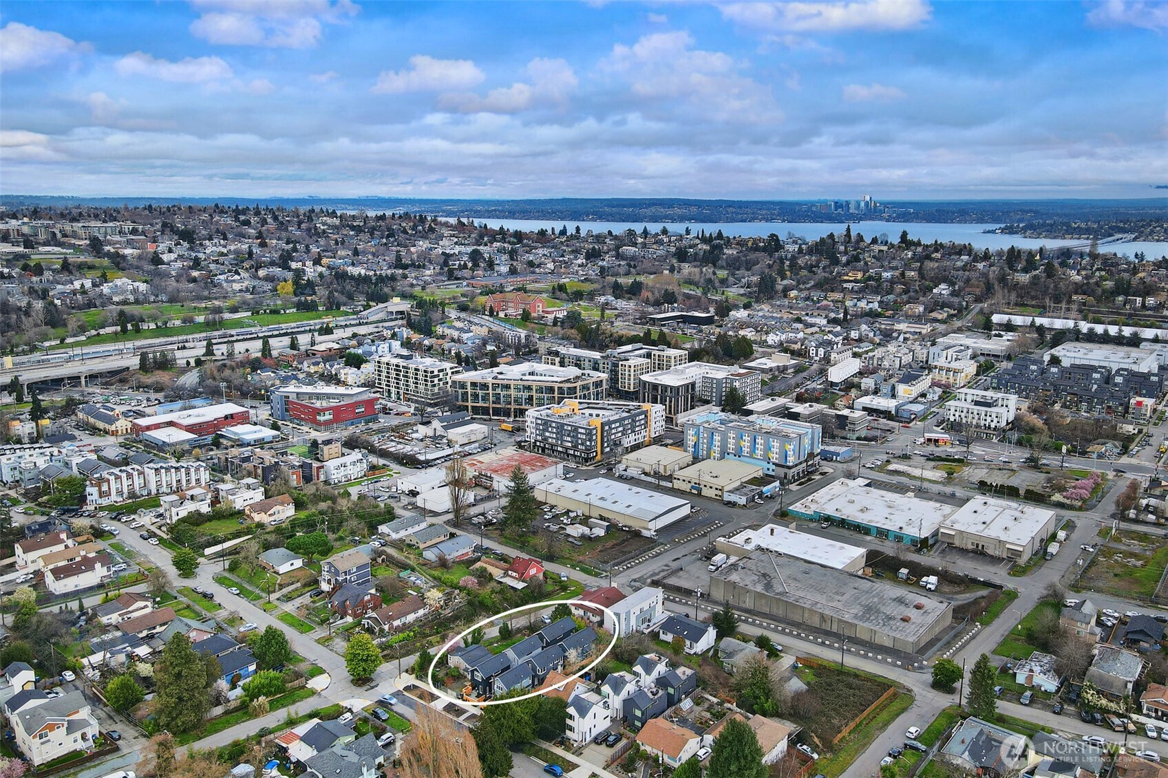 2006 B 19th Avenue South Seattle, WA 98144 - Photo 31 of 32 an aerial view of a city