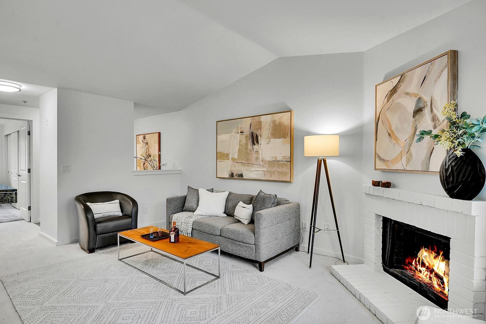 12404 East Gibson Road, Unit B304 Everett, WA 98204 - Photo 5 of 26