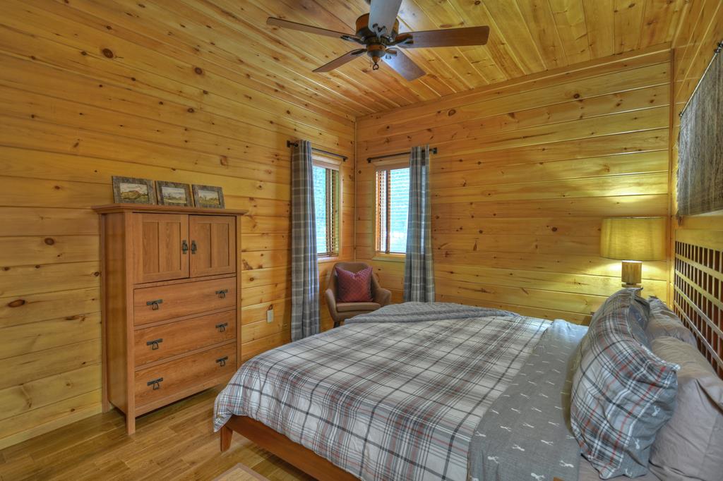 240 Shallow Creek Vista Blue Ridge, GA 30513 - Photo 16 of 71 Gallery Image 16