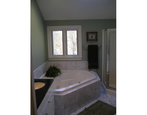 10 Sunset Road Needham, MA 02494 - Photo 9 of 15 Gallery Image 9