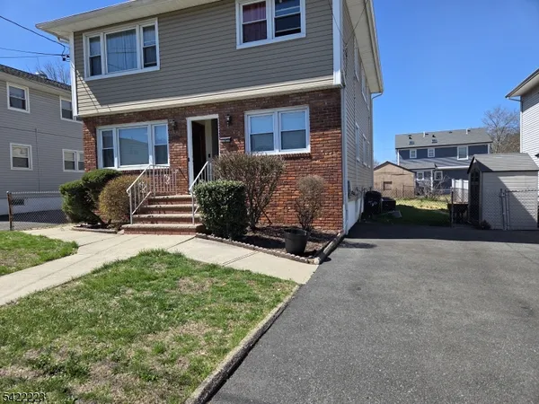 $2,600 | 46 North 8th Street, Unit 1, Kenilworth, NJ 07033