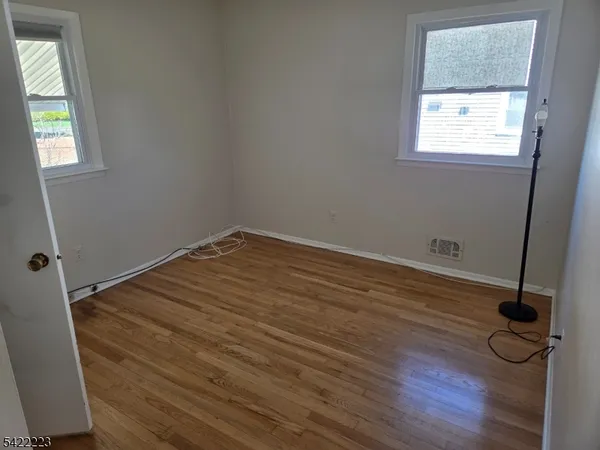 $2,600 | 46 North 8th Street, Unit 1, Kenilworth, NJ 07033