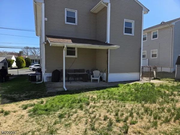 $2,600 | 46 North 8th Street, Unit 1, Kenilworth, NJ 07033