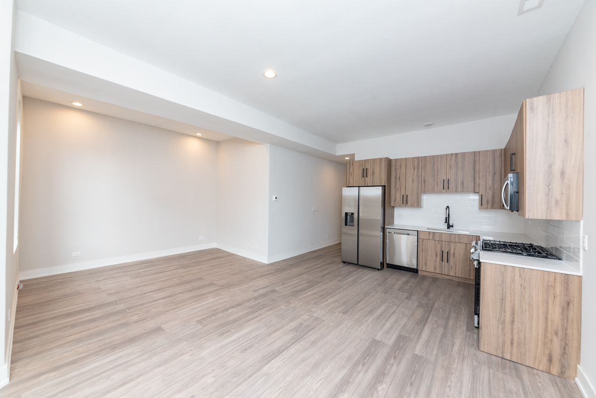 1907 South Racine Avenue, Unit 2F Chicago, IL 60608 - Photo 3 of 14