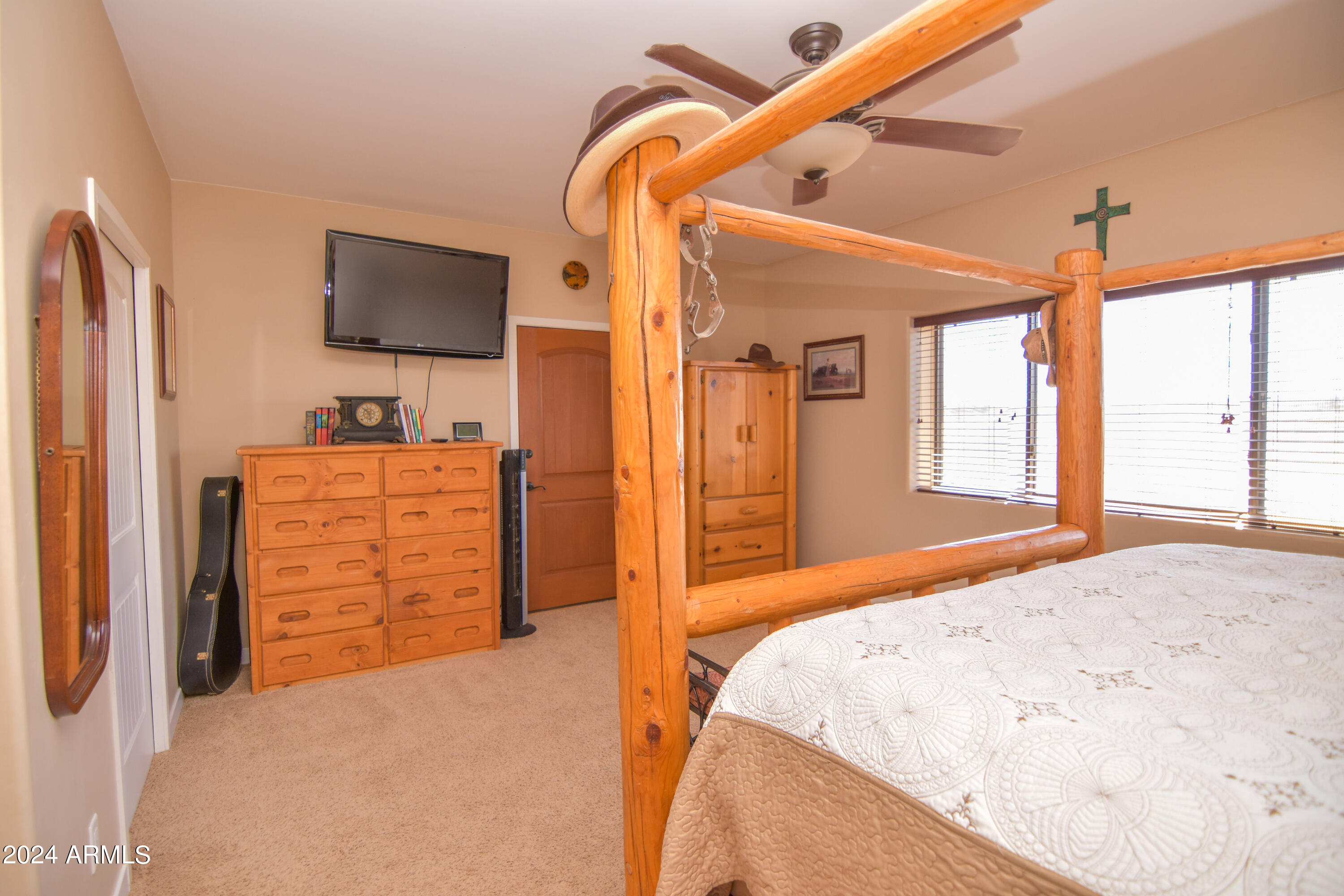 6951 Musgrove Road Skull Valley, AZ 86338 - Photo 15 of 52 Owners Suite