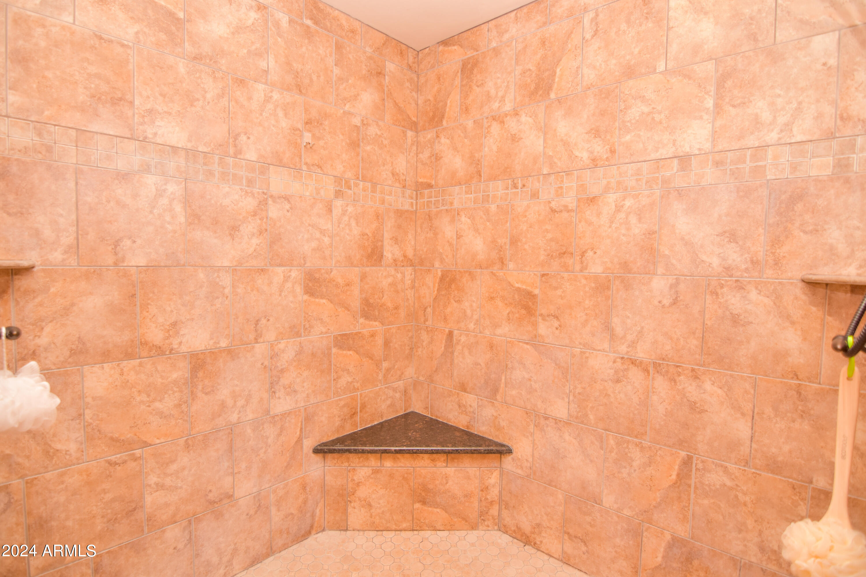 6951 Musgrove Road Skull Valley, AZ 86338 - Photo 19 of 52 Dual shower heads in owners suite bath
