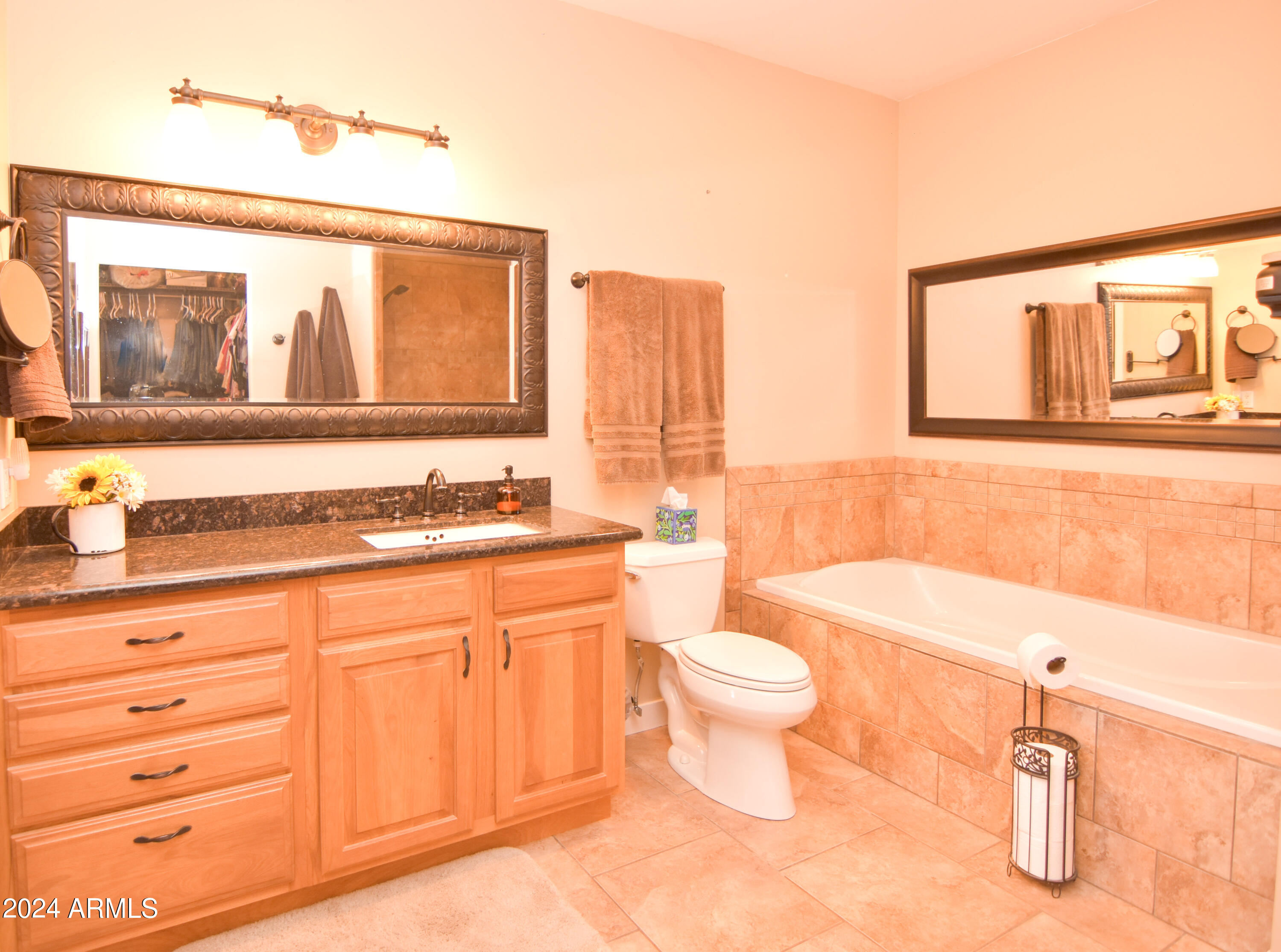 6951 Musgrove Road Skull Valley, AZ 86338 - Photo 21 of 52 Large Soaking Tub in Owners Suite