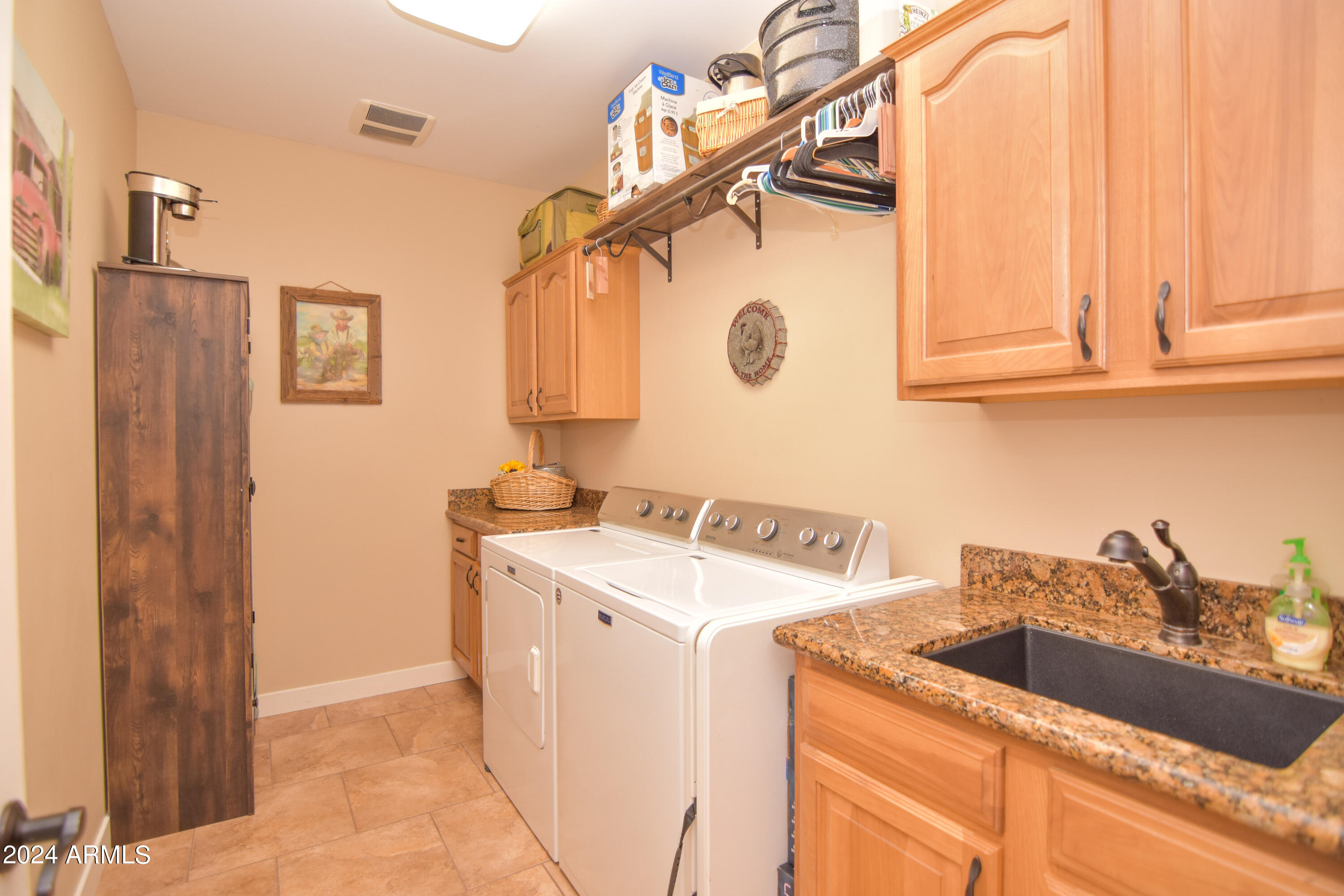 6951 Musgrove Road Skull Valley, AZ 86338 - Photo 27 of 52 Oversized Laundry Room with Utility Sink
