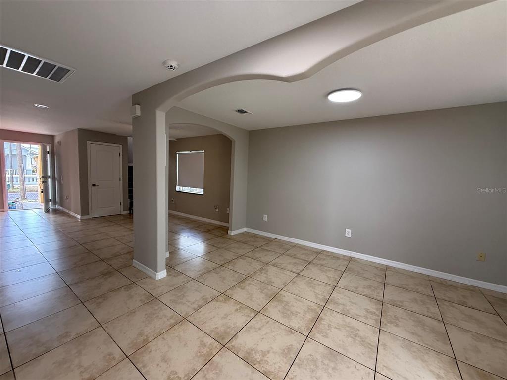 2907 West Chestnut Street Tampa, FL 33607 - Photo 5 of 16