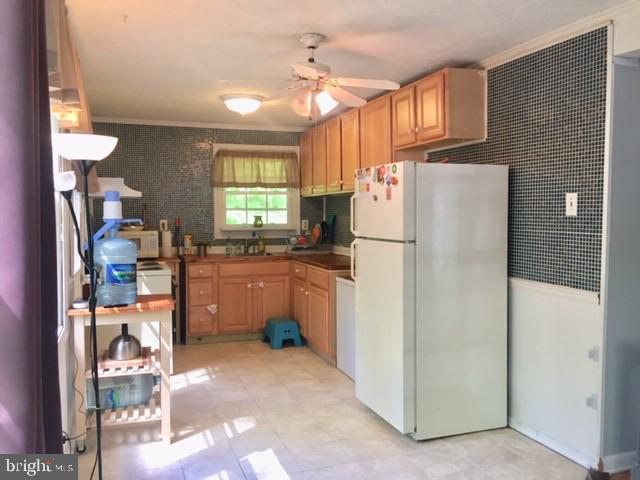 332 Sinking Spring Lane Gore, VA 22637 - Photo 7 of 37 Gallery Image 7