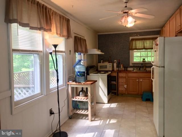 332 Sinking Spring Lane Gore, VA 22637 - Photo 9 of 37 Gallery Image 9