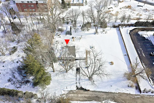 $329,900 | 8 East Rollins Road, Round Lake Beach, IL 60073