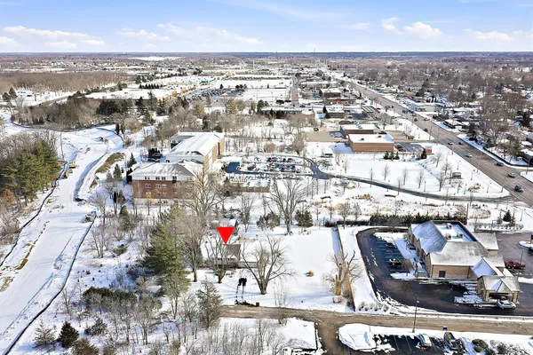 $329,900 | 8 East Rollins Road, Round Lake Beach, IL 60073