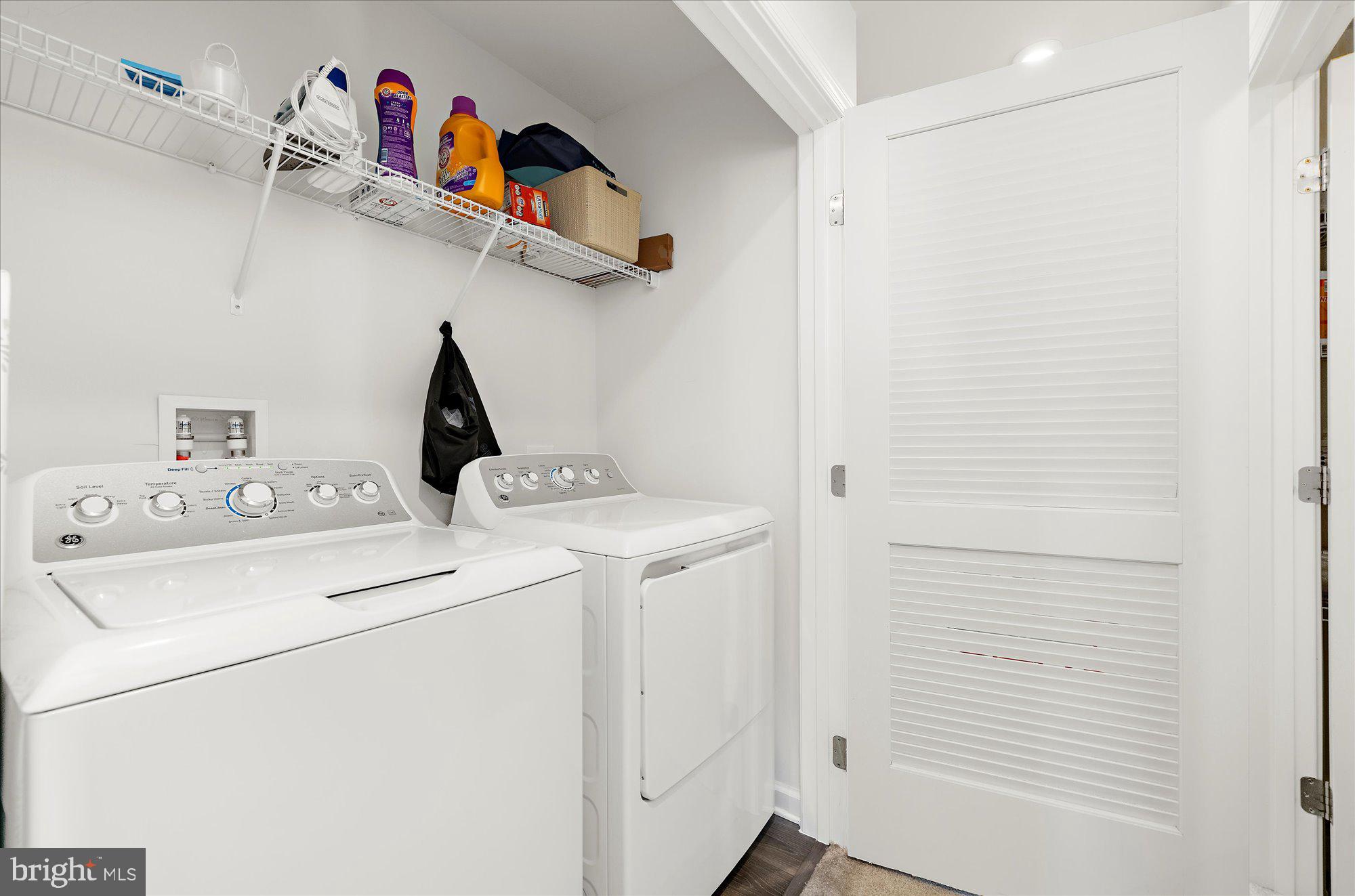 39 Wendowski Street Beverly, NJ 08010 - Photo 19 of 25 a utility room with dryer and washer