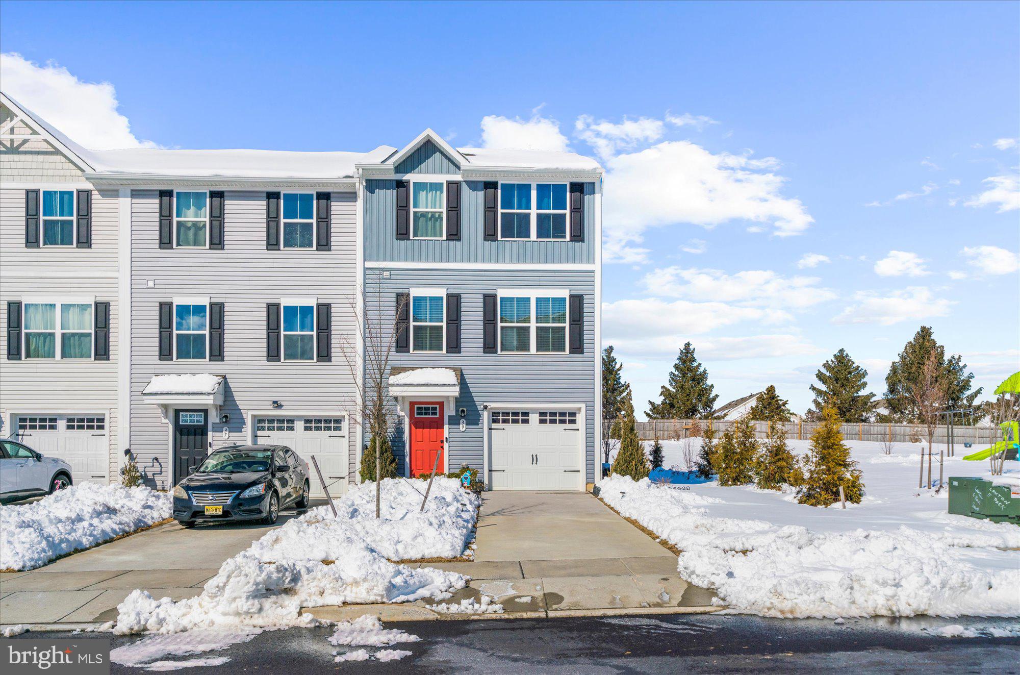 39 Wendowski Street Beverly, NJ 08010 - Photo 25 of 25 a view of a white house with a yard