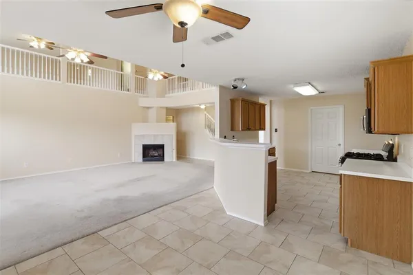 $355,000 | 531 Pecan Leaf Drive, Lancaster, TX 75146