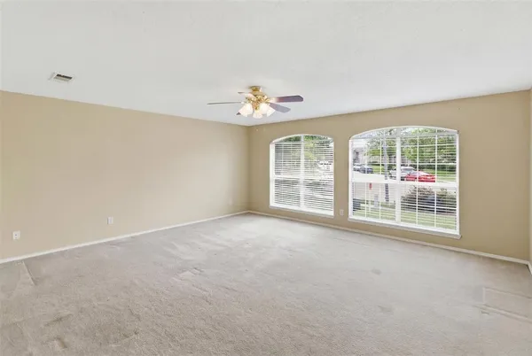 $355,000 | 531 Pecan Leaf Drive, Lancaster, TX 75146