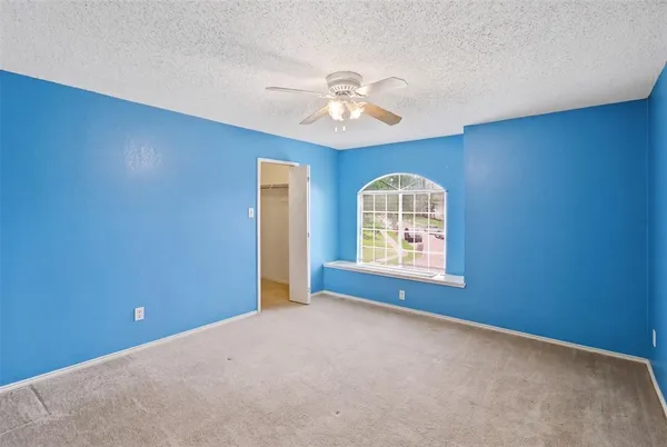 $355,000 | 531 Pecan Leaf Drive, Lancaster, TX 75146