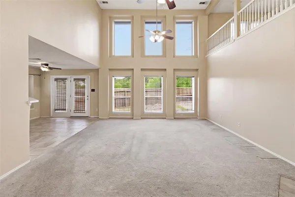 $355,000 | 531 Pecan Leaf Drive, Lancaster, TX 75146