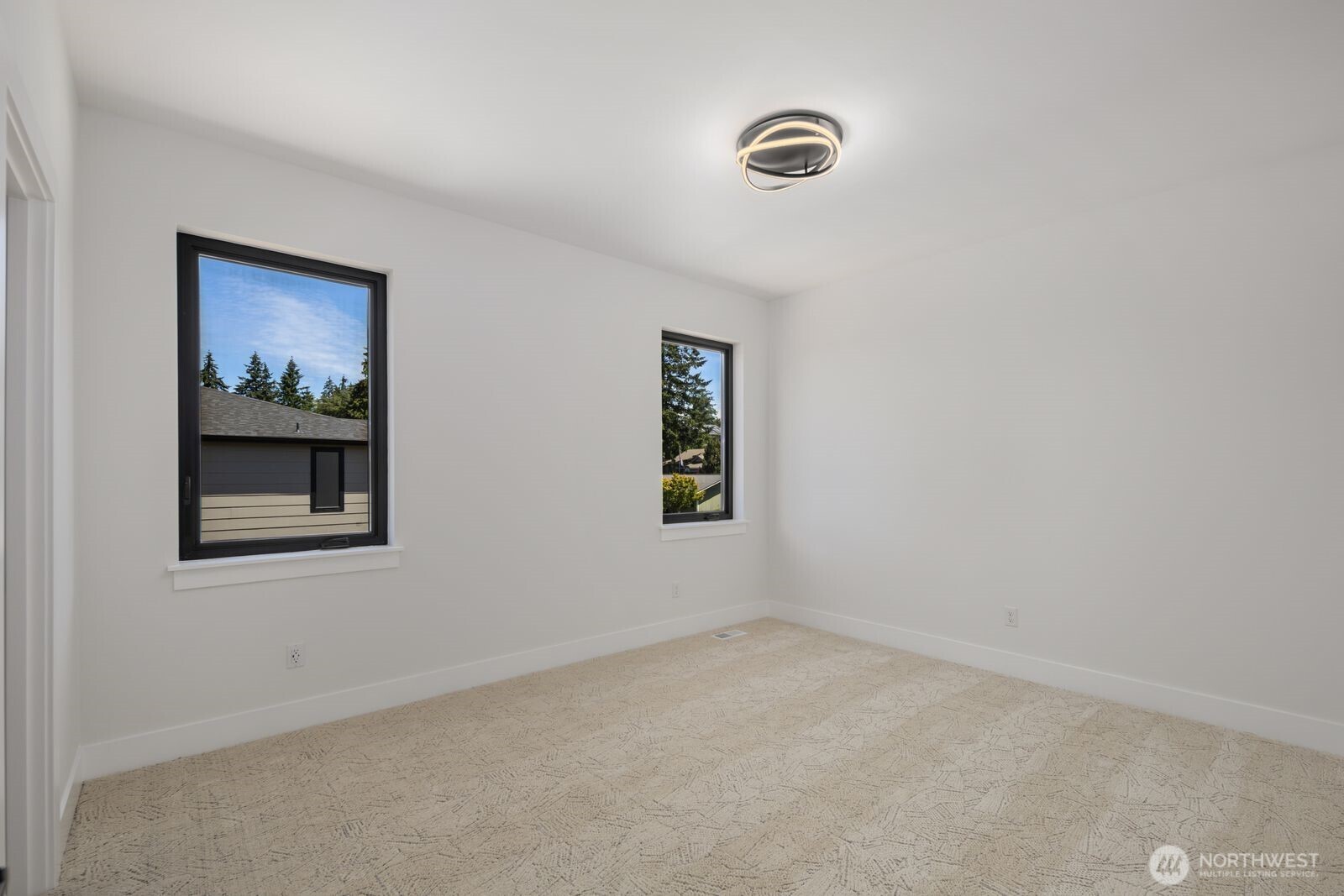 16211 Simonds Road Northeast Kenmore, WA 98028 - Photo 22 of 25