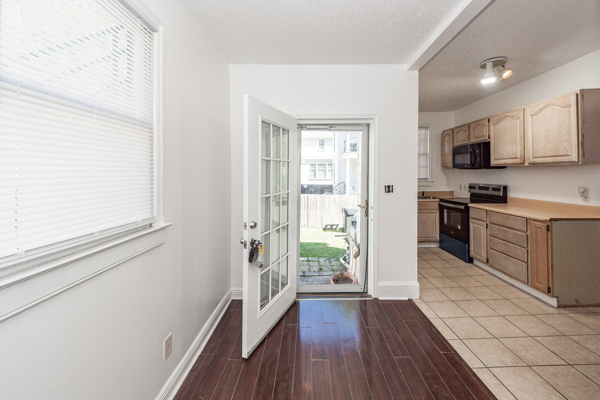 100 Morris Street, Unit A Charleston, SC 29403 - Photo 9 of 20 100 Morris A 9