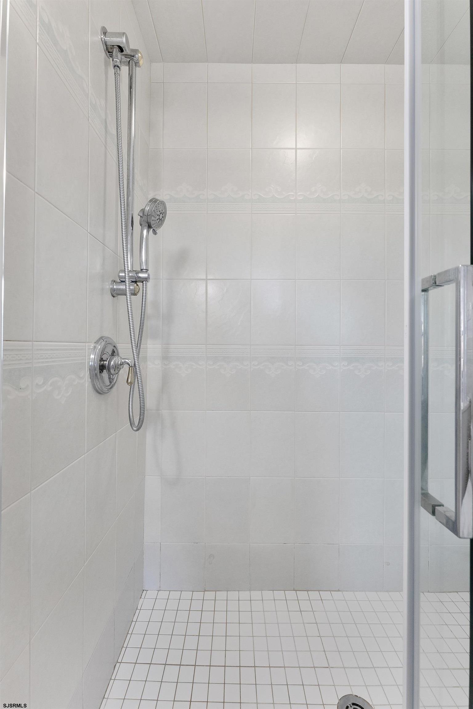 102 Broadway, Unit 2 Somers Point, NJ 08244 - Photo 51 of 98