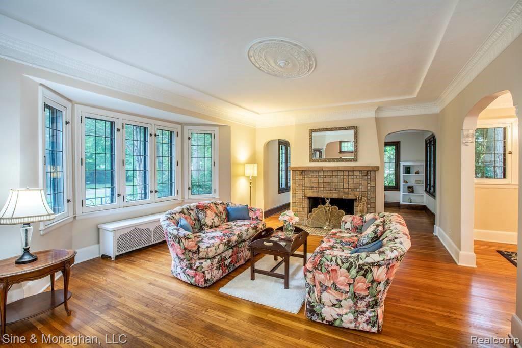 205 Merriweather Road Grosse Pointe Farms, MI 48236 - Photo 5 of 36