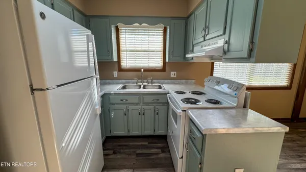 $205,500 | 3561 Grave Hill Road, Oneida, TN 37841