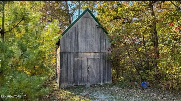 $205,500 | 3561 Grave Hill Road, Oneida, TN 37841
