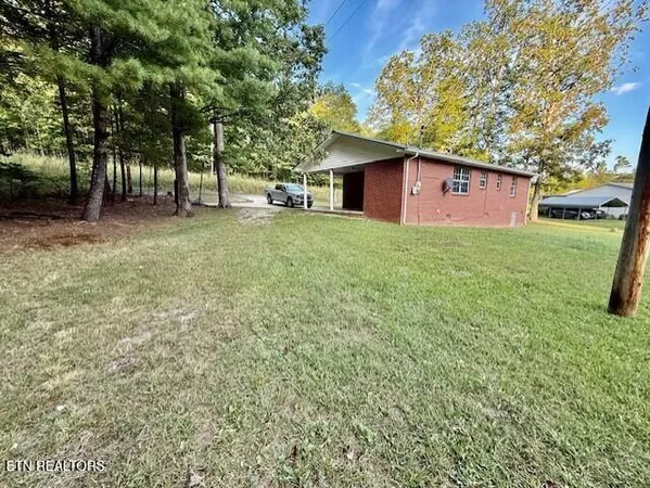 $205,500 | 3561 Grave Hill Road, Oneida, TN 37841