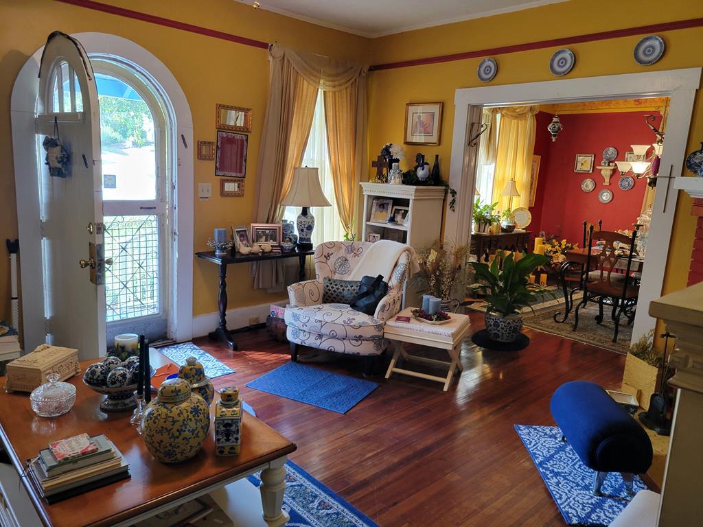 2512 19th Avenue Columbus, GA 31901 - Photo 5 of 9 a living room with furniture and a large window