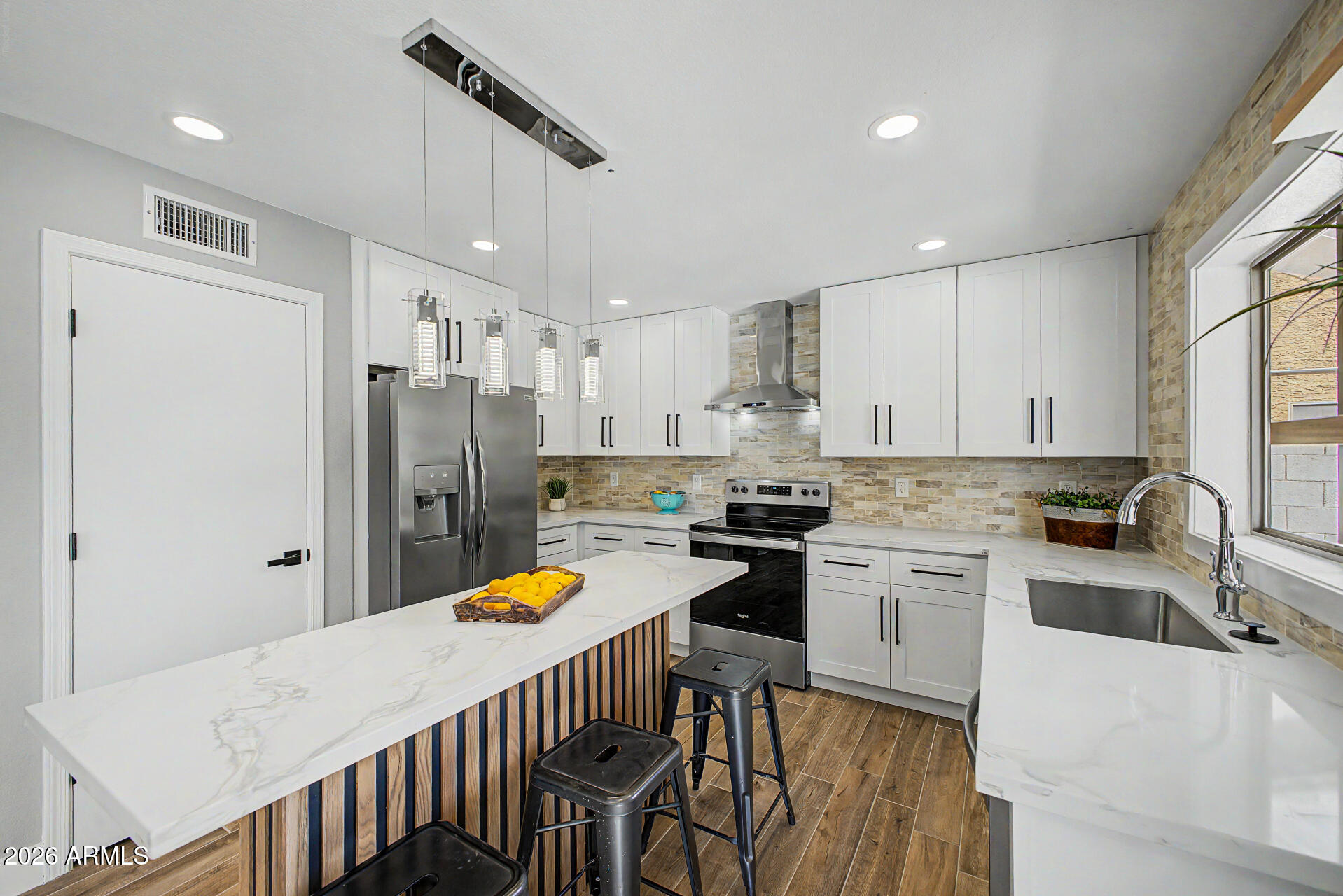 15969 West Statler Street Surprise, AZ 85374 - Photo 9 of 25 16 - Statler
