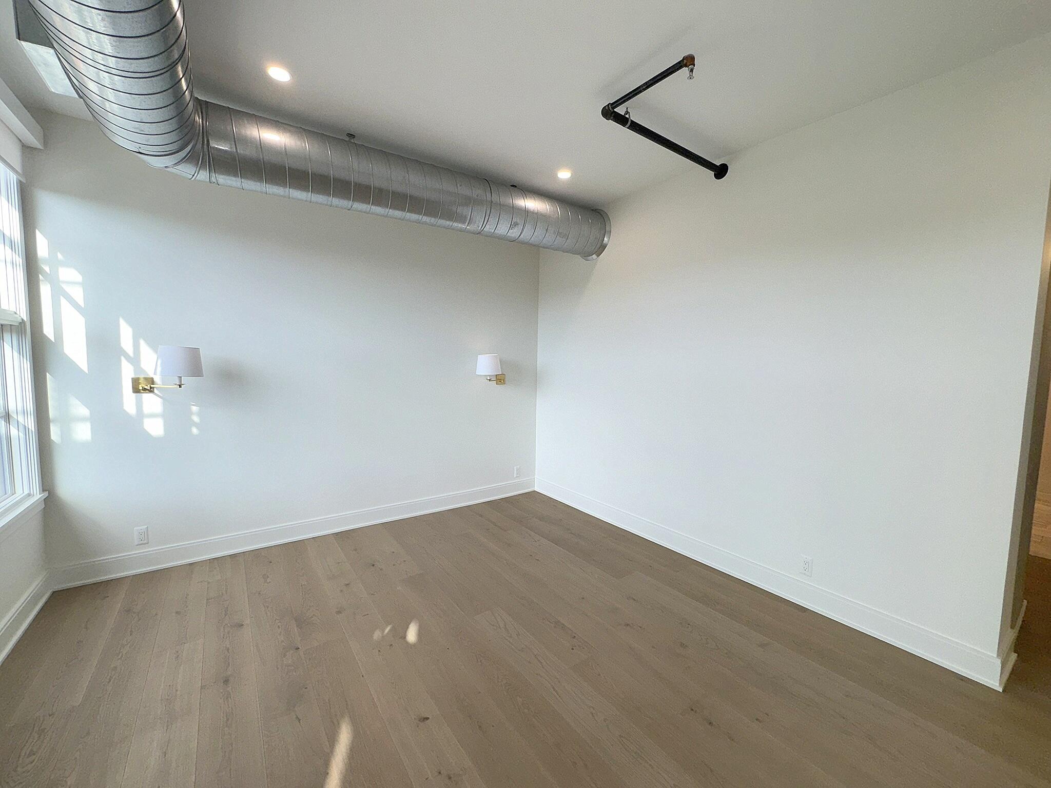 2051 Villa Road, Unit 302 Birmingham, MI 48009 - Photo 16 of 36 Primary Suite