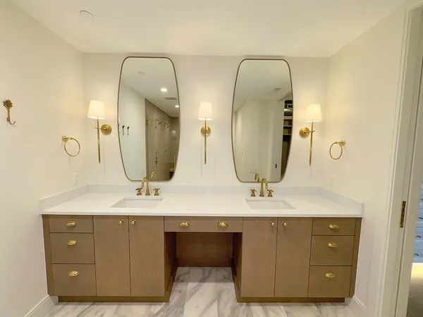 $1,399,900 | 2051 Villa Road, Unit 302, Birmingham, MI 48009