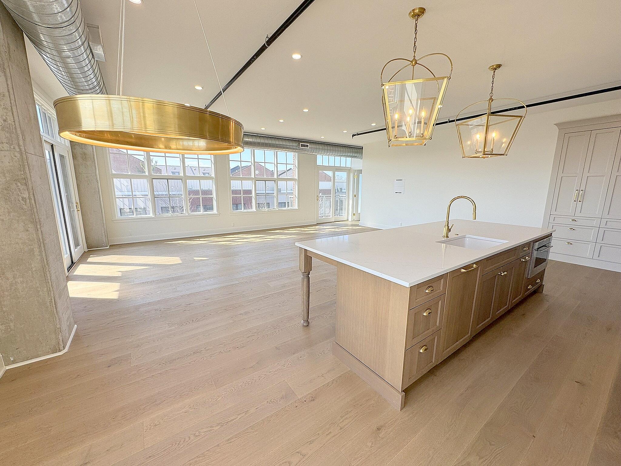 2051 Villa Road, Unit 302 Birmingham, MI 48009 - Photo 3 of 36 European Hardwood Flooring