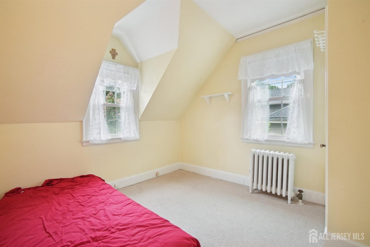 12 Edgewood Road Edison, NJ 08820 - Photo 39 of 68
