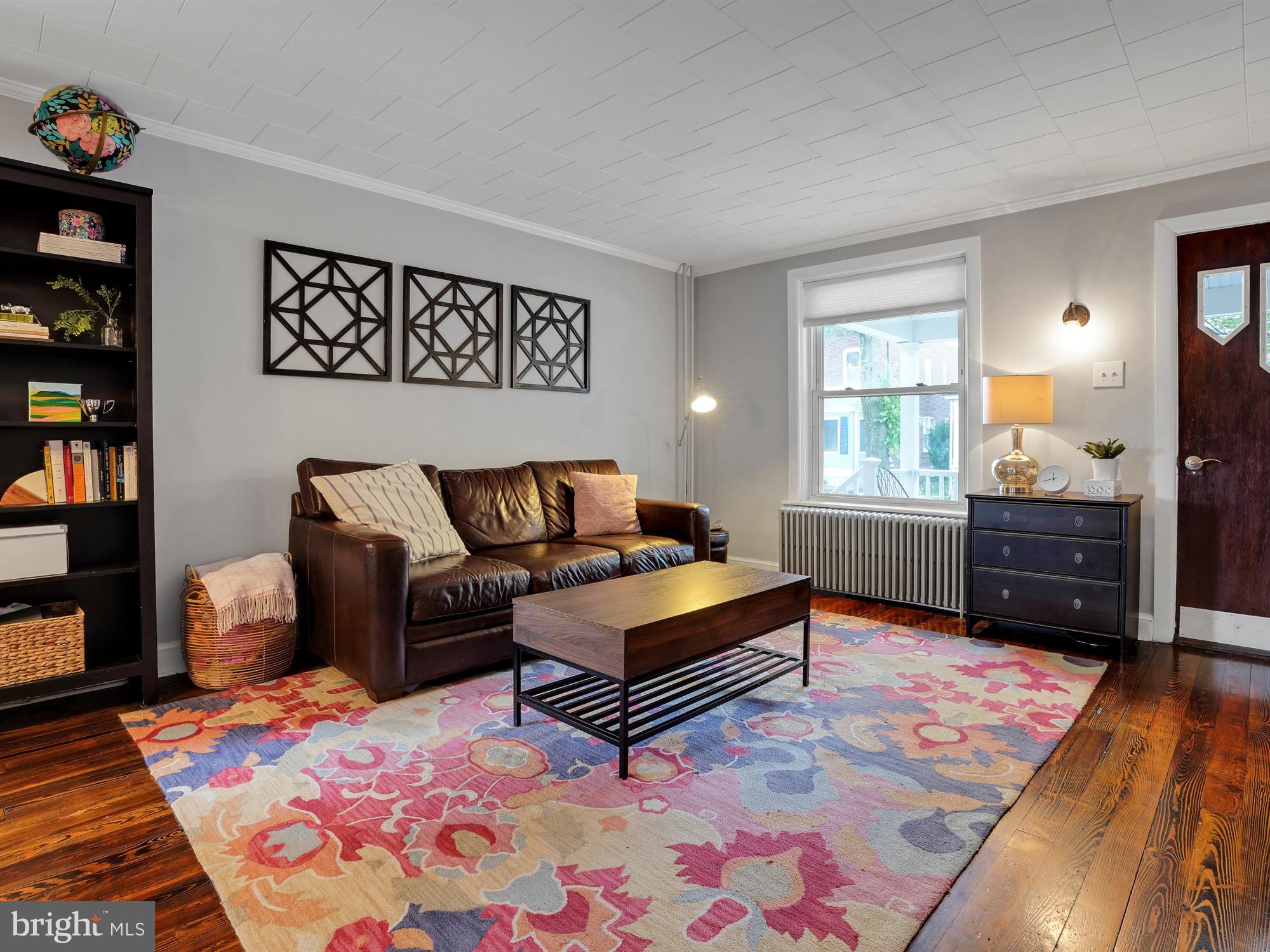 313 Nutt Road Phoenixville, PA 19460 - Photo 4 of 27 Living Room