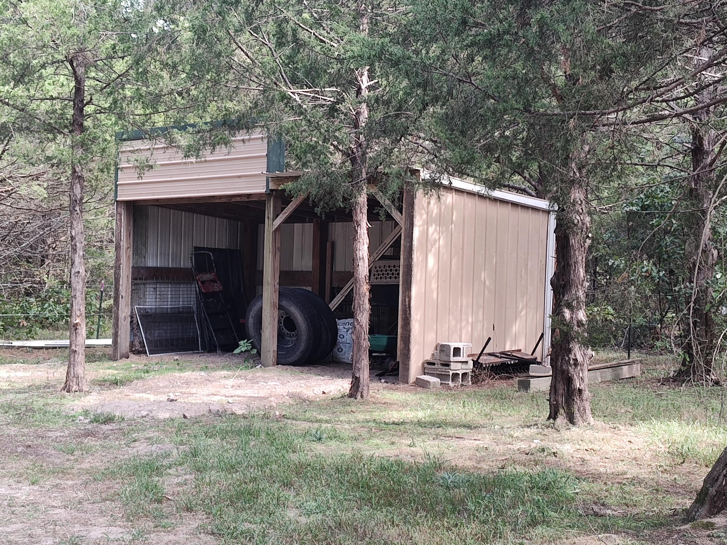 2373 East 540th Road Buffalo, MO 65622 - Photo 56 of 67 Lean to storage