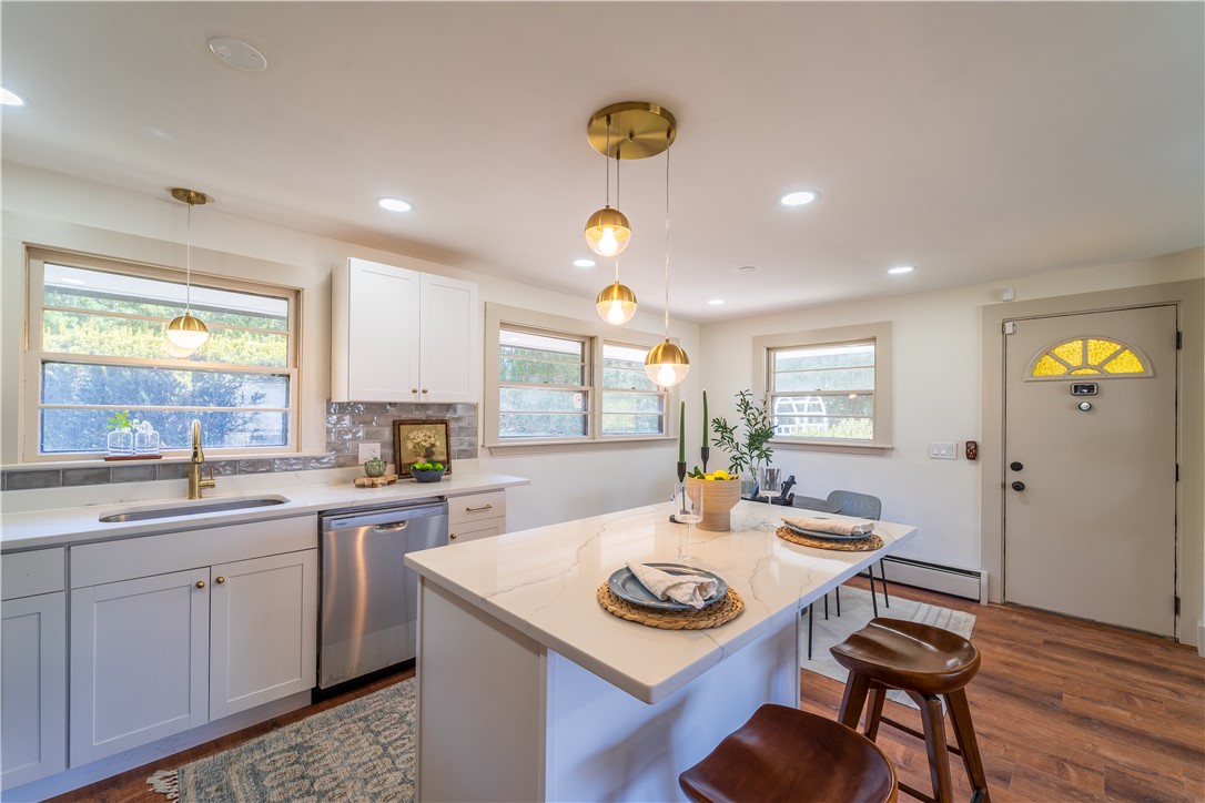 219 Dawn Boulevard Woonsocket, RI 02895 - Photo 7 of 28