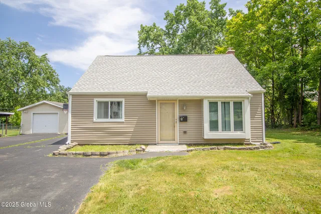 $2,500 | 1 Charles Road, Colonie, NY 12110