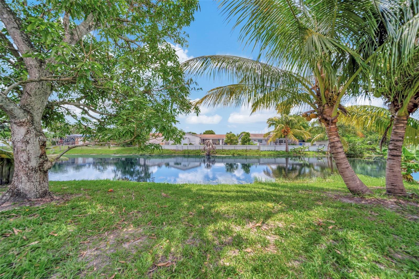2912 Canal Road Miramar, FL 33025 - Photo 3 of 18 Gallery Image 3