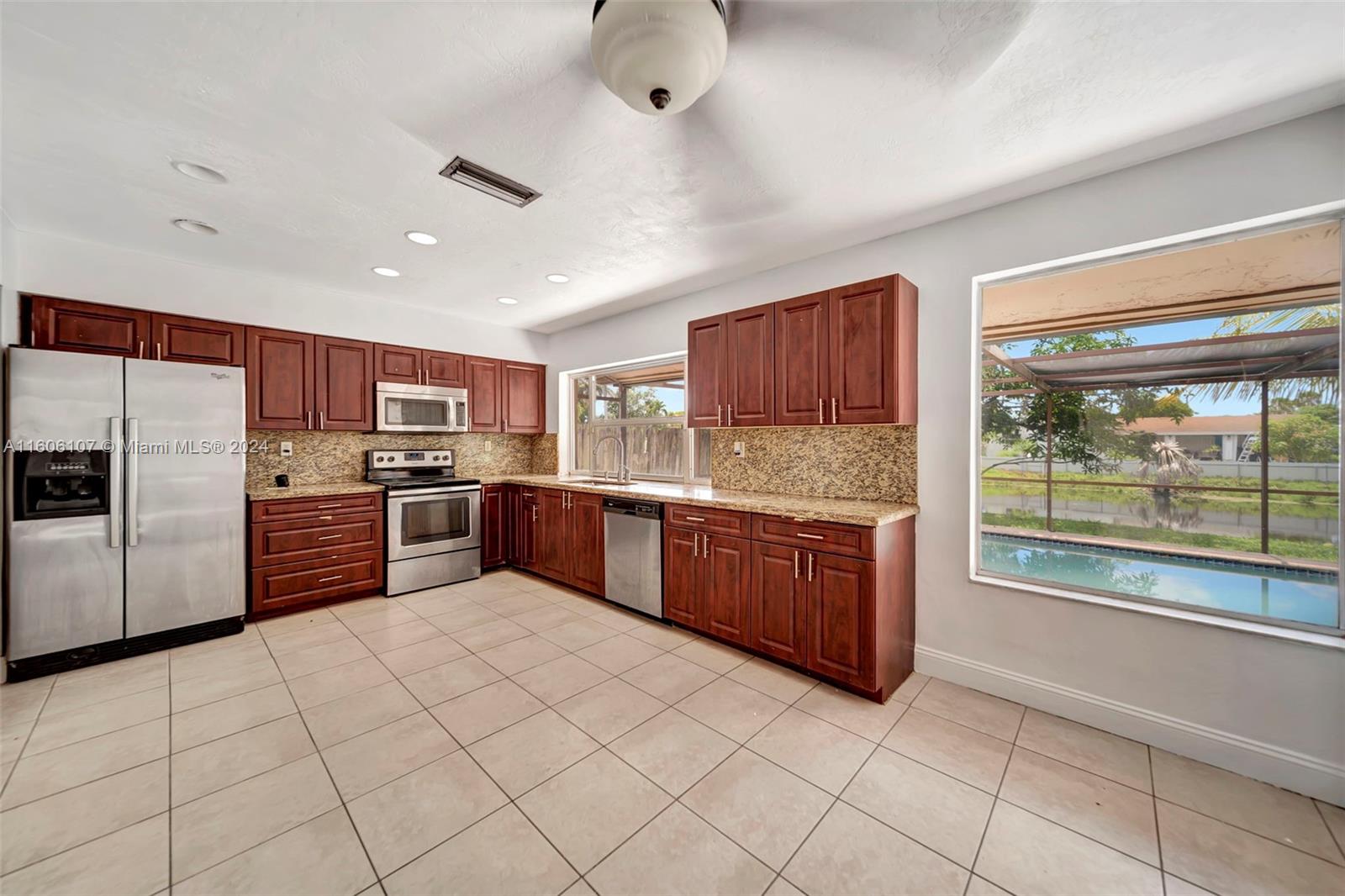2912 Canal Road Miramar, FL 33025 - Photo 5 of 18 Gallery Image 5