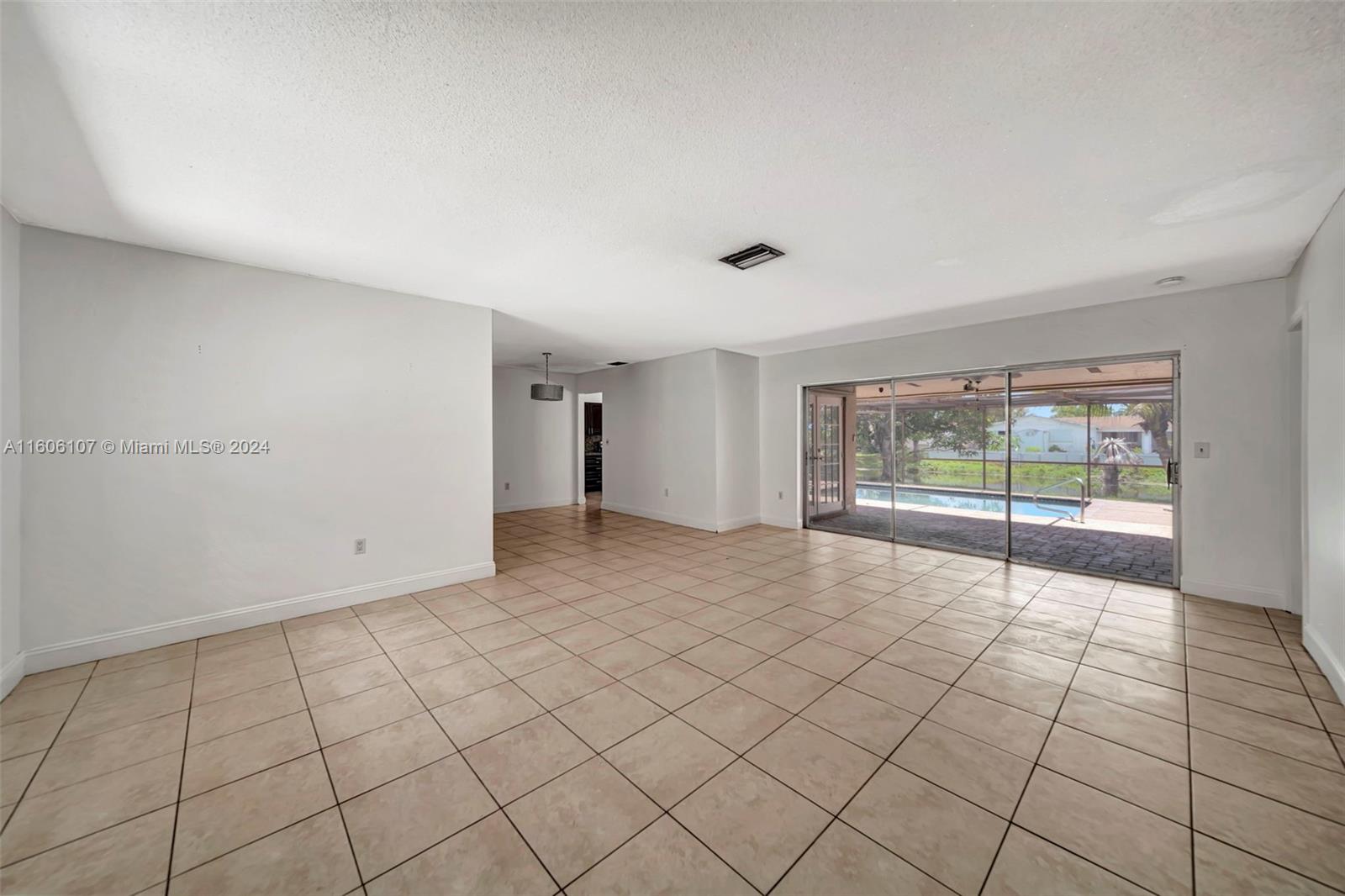 2912 Canal Road Miramar, FL 33025 - Photo 7 of 18 Gallery Image 7
