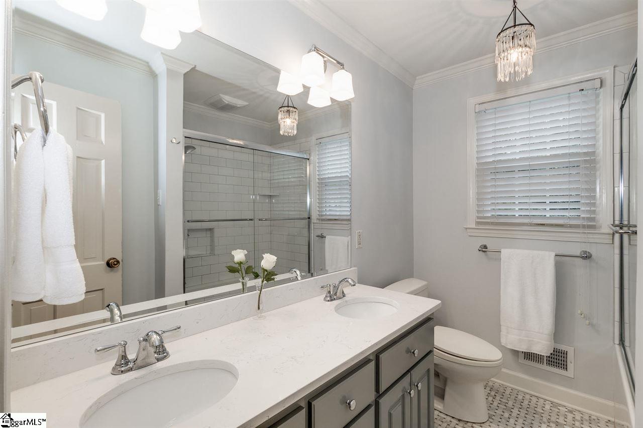 737 Parkins Mill Road Greenville, SC 29607 - Photo 15 of 36