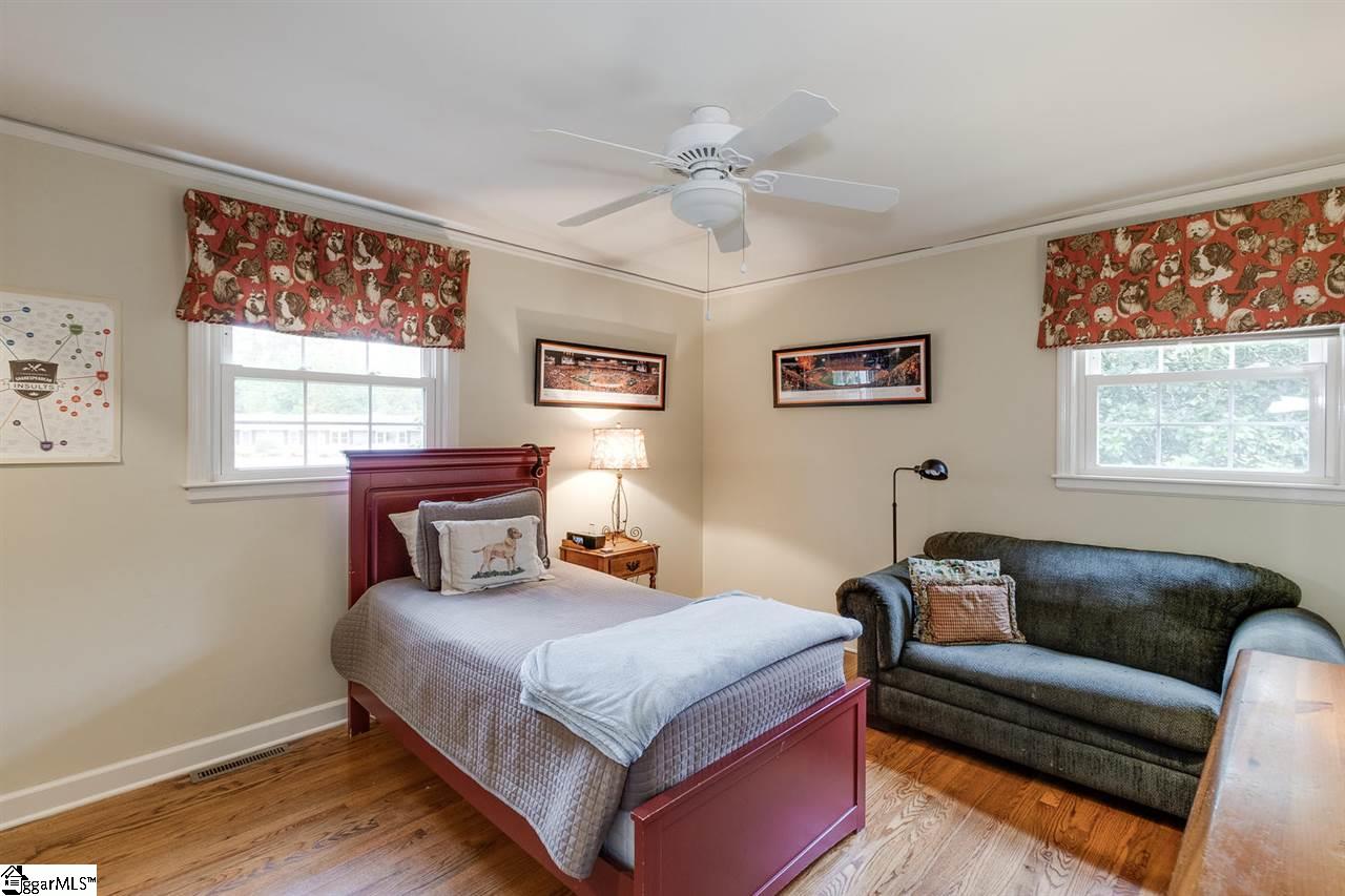 737 Parkins Mill Road Greenville, SC 29607 - Photo 18 of 36