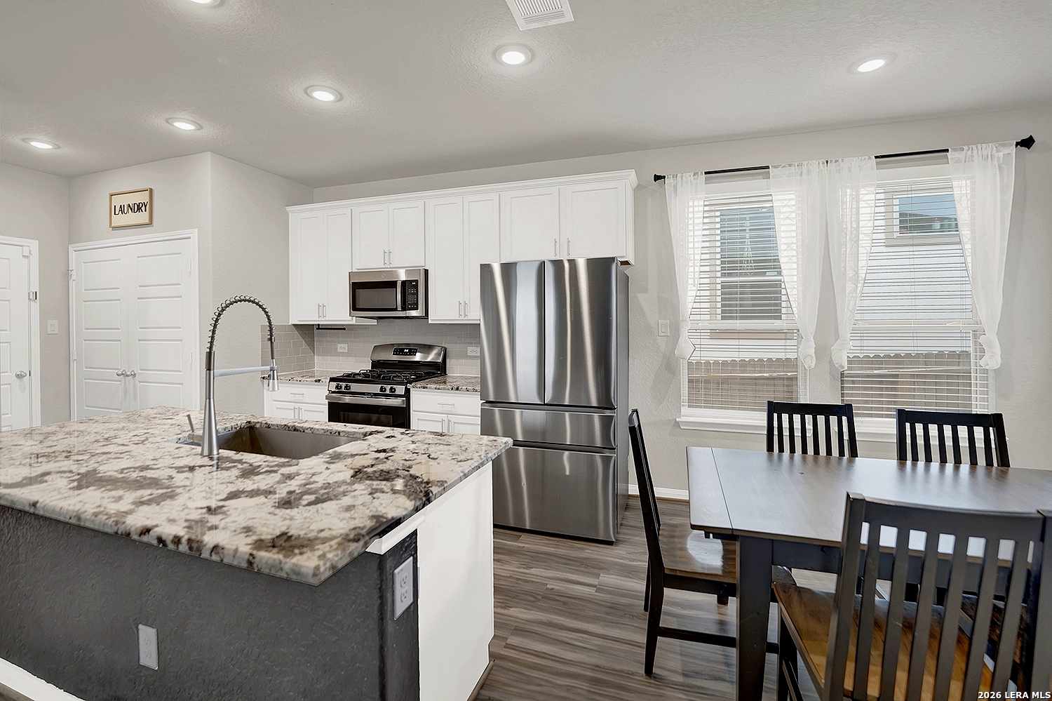 5119 Boiling Springs Converse, TX 78109 - Photo 12 of 34