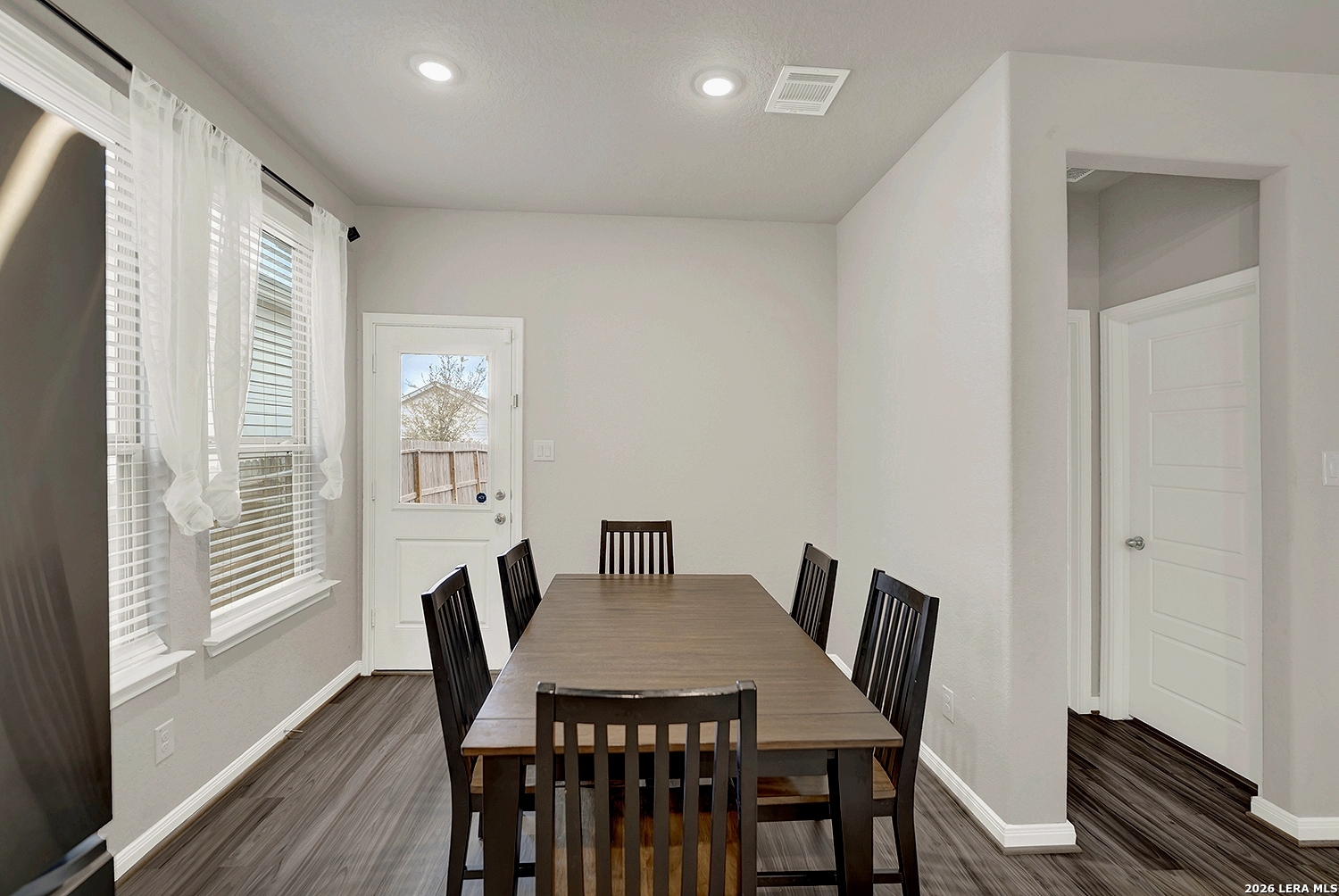 5119 Boiling Springs Converse, TX 78109 - Photo 16 of 34