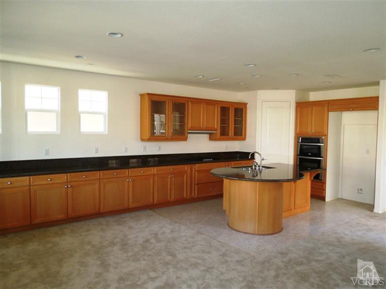 1353 Caspian Way Oxnard, CA 93035 - Photo 3 of 18 Additional Photo