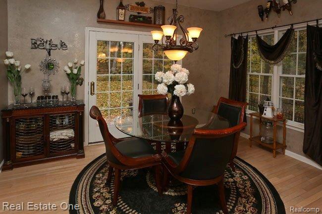 565 Timber Ridge Drive Highland, MI 48357 - Photo 8 of 55 Natural Lighting
